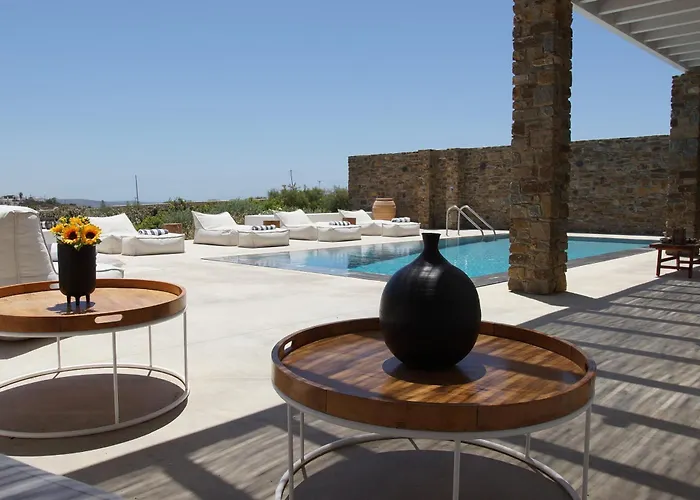 Oneiro Villa. As Dreamy As It Gets * Andiparo